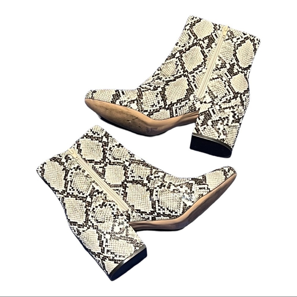 Urban Outfitters Margot Boots Snake Embossed Faux Leather Block Heel 10M